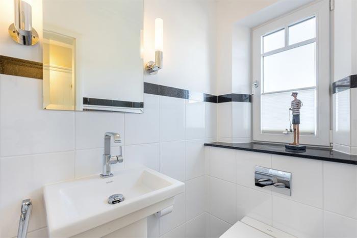 Appartement-Vermietung Bals - Haus Rosengrund - Boy-Truels-Straße 2b | Sylt | Westerland, 3-Zimmer-EG-Wohnung  | Maisonette für 4 Personen mit 2 Schlafzimmer, 2 Badezimmer, Gäste WC, ca. 82 m2