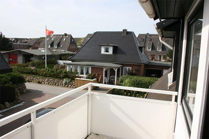 Appartement-Vermietung Bals -  - Dr.-Ross-Straße 31b | Wohnung 4 | Sylt | Westerland, 2-Zimmer-OG-Wohnung  | Maisonette für 3 Personen mit 1 Schlafzimmer, 1 Badezimmer, Gäste WC, ca. 70 m2