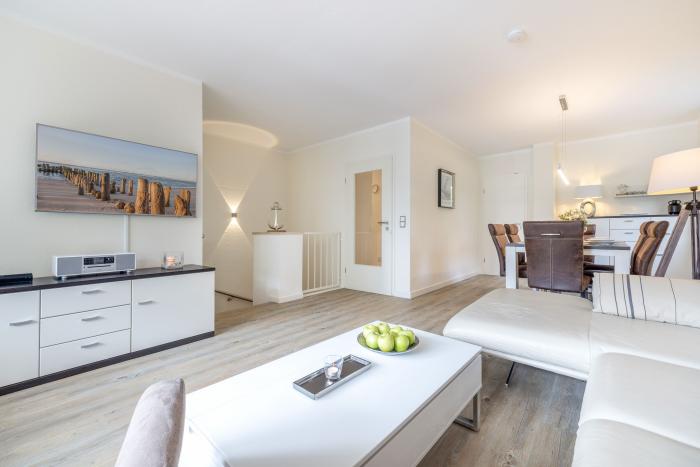 Appartement-Vermietung Bals - Haus Atrium - Steinmannstraße 16 | Wohnung 6 | Sylt | Westerland, 3-Zimmer-EG-Wohnung  | Maisonette für 4 Personen mit 2 Schlafzimmer, 1 Badezimmer, Gäste WC, ca. 70 m2