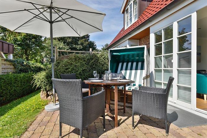 Appartement-Vermietung Bals - Haus Kerrin - Wenningstedter Weg 81 | Hausteil 1 | Sylt | Westerland, Hausteil für 4 Personen mit 2 Schlafzimmer, 2 Badezimmer, Gäste WC, ca. 99 m2