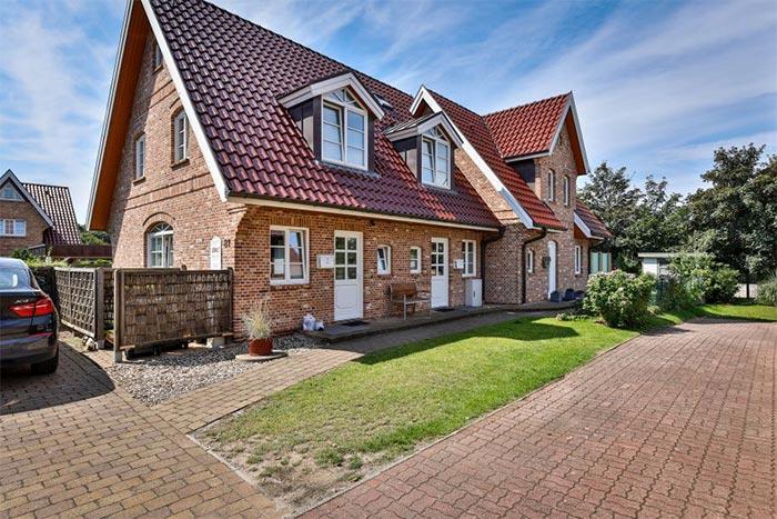 Appartement-Vermietung Bals - Haus Kerrin - Wenningstedter Weg 81 | Hausteil 1 | Sylt | Westerland, Hausteil für 4 Personen mit 2 Schlafzimmer, 2 Badezimmer, Gäste WC, ca. 99 m2