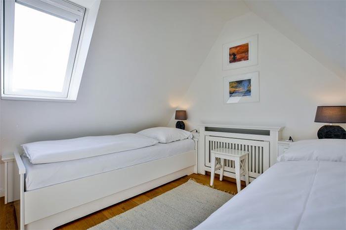 Appartement-Vermietung Bals - Haus Merrit - Wenningstedter Weg 81 | Hausteil 2 | Sylt | Westerland, Hausteil für 4 Personen mit 2 Schlafzimmer, 2 Badezimmer, Gäste WC, ca. 99 m2