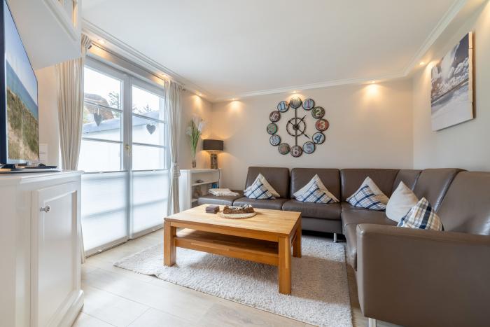 Appartement-Vermietung Bals - Friesenhaus Min Eilun - Hedigenwai 8 | Hausteil 2 | Sylt | Westerland, Hausteil unter Reet für 4 Personen mit 2 Schlafzimmer, 2 Badezimmer, ca. 90 m2