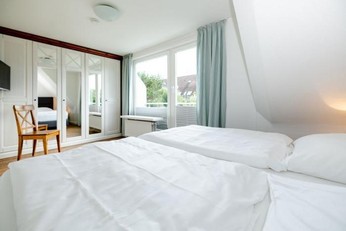 Appartement-Vermietung Bals -  - Zwischen den Hedigen 44 | Sylt | Westerland, Haus für 4 Personen mit 2 Schlafzimmer, 1 Badezimmer, Gäste WC, ca. 100 m2, Grundstück ca. 400 m2