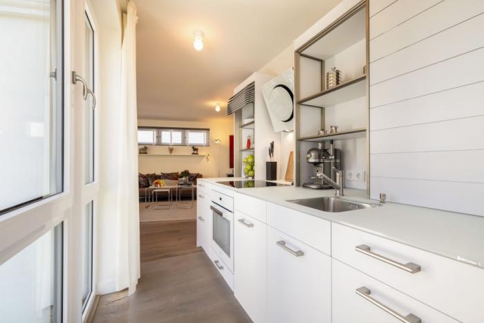 Appartement-Vermietung Bals -  - Norderstraße 5a | 6 For Tau | Sylt | Westerland, 2-Zimmer-OG-Wohnung für 2 Personen mit 1 Schlafzimmer, 1 Badezimmer, Gäste WC, ca. 90 m2, Fahrstuhl im Haus