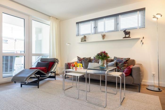 Appartement-Vermietung Bals -  - Norderstraße 5a | 6 For Tau | Sylt | Westerland, 2-Zimmer-OG-Wohnung für 2 Personen mit 1 Schlafzimmer, 1 Badezimmer, Gäste WC, ca. 90 m2, Fahrstuhl im Haus