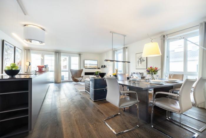 Appartement-Vermietung Bals -  - Klaus-Groth-Straße 3 | 7 Üp Taak | Sylt | Westerland, 3-Zimmer-Penthouse für 4 Personen mit 2 Schlafzimmer, 2 Badezimmer, ca. 108 m2, Fahrstuhl im Haus