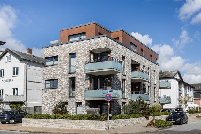 Appartement-Vermietung Bals - Villa Strauch - Elisabethstraße 17 | Wohnung 1.2 | Sylt | Westerland, 2-Zimmer-OG-Wohnung für 2 Personen mit 1 Schlafzimmer, 1 Badezimmer, ca. 48 m2, Fahrstuhl im Haus