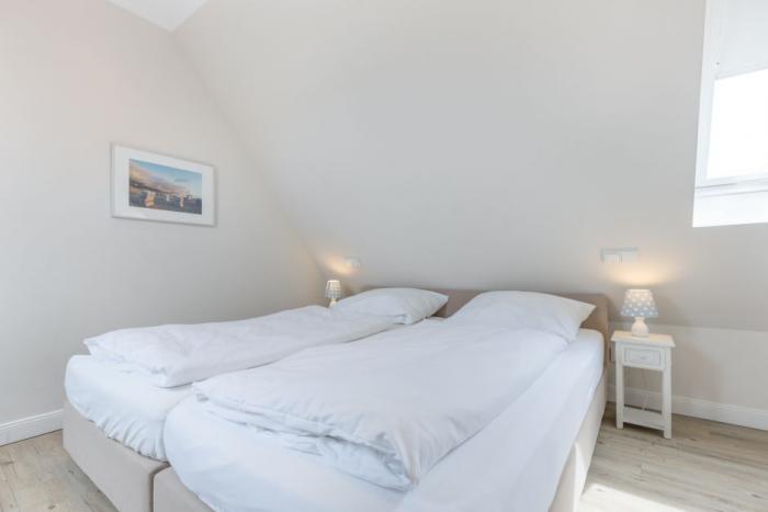 Appartement-Vermietung Bals -  - Bastianstraße 16 | Wohnung 3 | Sylt | Westerland, 3-Zimmer-OG-Wohnung  | Maisonette für 4 Personen mit 2 Schlafzimmer, 1 Badezimmer, Gäste WC, ca. 56 m2