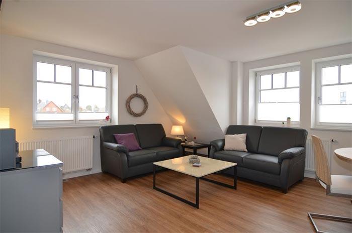 Appartement-Vermietung Bals -  - Jahnstraße 7c | Sylt | Westerland, 3-Zimmer-OG-Wohnung  | Maisonette für 4 Personen mit 2 Schlafzimmer, 1 Badezimmer, ca. 83 m2