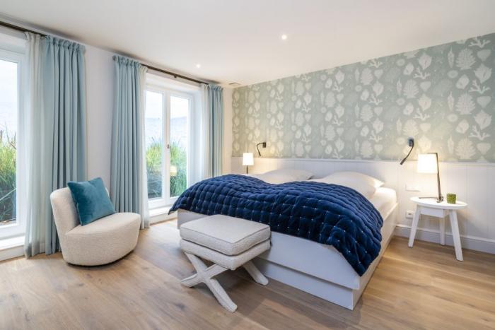 Appartement-Vermietung Bals - Friesenhaus Meerzeit - Am Denghoog 3b | 3 | Sylt | Wenningstedt, Hausteil unter Reet für 6 Personen mit 3 Schlafzimmer, 3 Badezimmer, ca. 154 m2