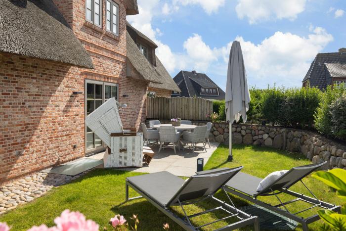 Appartement-Vermietung Bals - Beachmemories - Braderuper Straße 8a | Sylt | Wenningstedt, Reetdachhaus für 6 Personen mit 4 Schlafzimmer, 2 Badezimmer, Gäste WC, ca. 154 m2