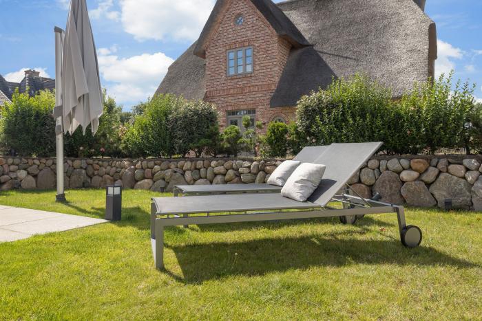 Appartement-Vermietung Bals - Beachmemories - Braderuper Straße 8a | Sylt | Wenningstedt, Reetdachhaus für 6 Personen mit 4 Schlafzimmer, 2 Badezimmer, Gäste WC, ca. 154 m2