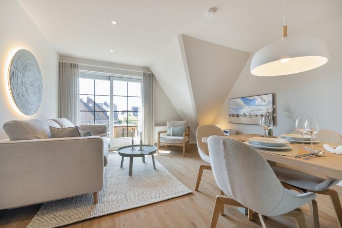 Appartement-Vermietung Bals - Haus Frisia - Mittelweg 13k | Wohnung 12 | Sylt | Wenningstedt, 2-Zimmer-OG-Wohnung  | Maisonette für 2 Personen mit 1 Schlafzimmer, 1 Badezimmer, ca. 56 m2