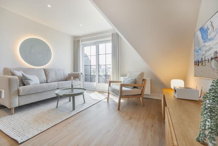 Appartement-Vermietung Bals - Haus Frisia - Mittelweg 13k | Wohnung 12 | Sylt | Wenningstedt, 2-Zimmer-OG-Wohnung  | Maisonette für 2 Personen mit 1 Schlafzimmer, 1 Badezimmer, ca. 56 m2