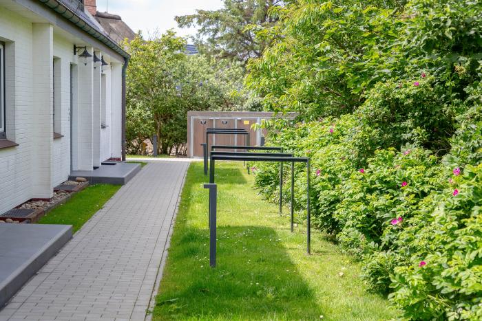 Appartement-Vermietung Bals - Ütsicht - Grenzweg 1e | Sylt | Wenningstedt, 2-Zimmer-OG-Wohnung  | Maisonette für 2 Personen mit 1 Schlafzimmer, 1 Badezimmer, Gäste WC, ca. 68 m2