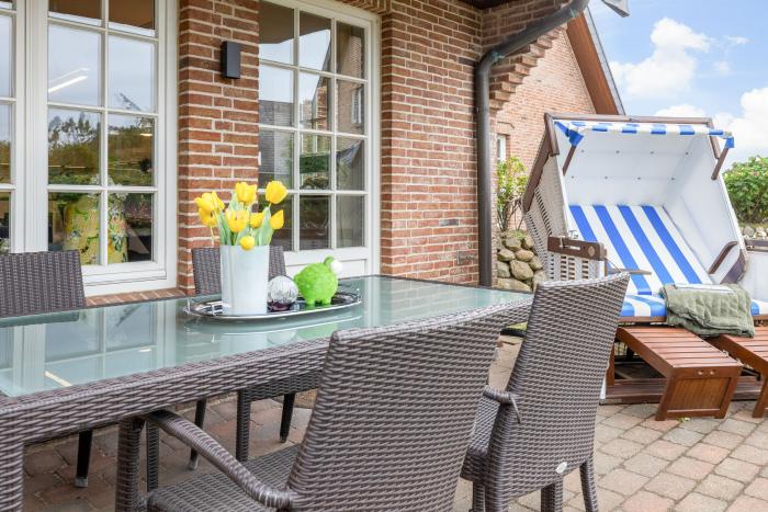 Appartement-Vermietung Bals - Haus Constantin - Osterweg 6c | 2 Wiesenvogel | Sylt | Wenningstedt, 3-Zimmer-EG-Wohnung  | Maisonette für 4 Personen mit 2 Schlafzimmer, 1 Badezimmer, Gäste WC, ca. 82 m2