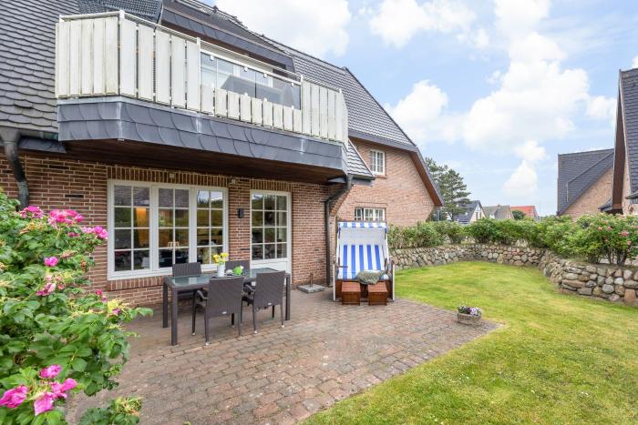 Appartement-Vermietung Bals - Haus Constantin - Osterweg 6c | 2 Wiesenvogel | Sylt | Wenningstedt, 3-Zimmer-EG-Wohnung  | Maisonette für 4 Personen mit 2 Schlafzimmer, 1 Badezimmer, Gäste WC, ca. 82 m2