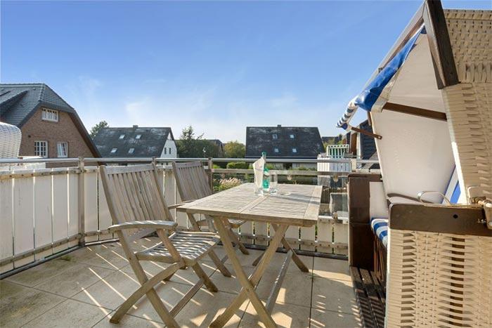 Appartement-Vermietung Bals - Haus Constantin - Osterweg 6c | 3 Wattvogel | Sylt | Wenningstedt, 3-Zimmer-OG-Wohnung  | Maisonette für 3 Personen mit 2 Schlafzimmer, 1 Badezimmer, ca. 60 m2