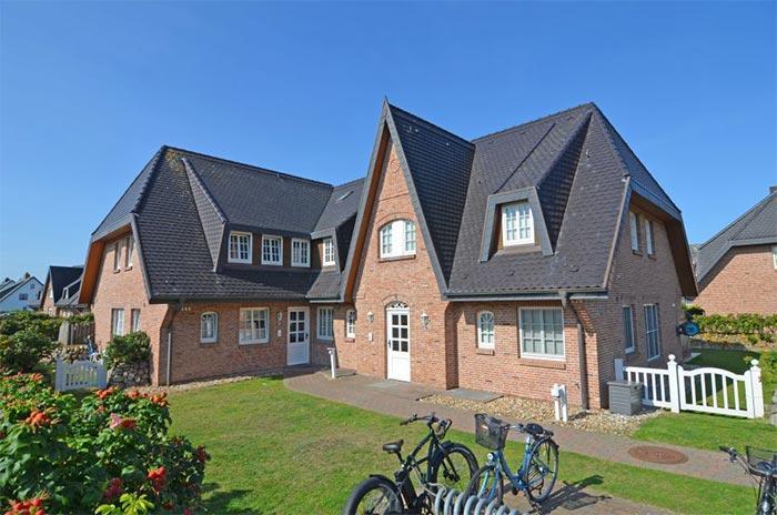 Appartement-Vermietung Bals - Haus Constantin - Osterweg 6c | 3 Wattvogel | Sylt | Wenningstedt, 3-Zimmer-OG-Wohnung  | Maisonette für 3 Personen mit 2 Schlafzimmer, 1 Badezimmer, ca. 60 m2