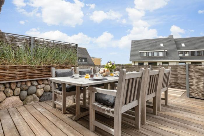 Appartement-Vermietung Bals - Sturmhues - Seedüne 9a | Sylt | Wenningstedt, Reetdachhaus für 6 Personen mit 3 Schlafzimmer, 3 Badezimmer, ca. 162 m2