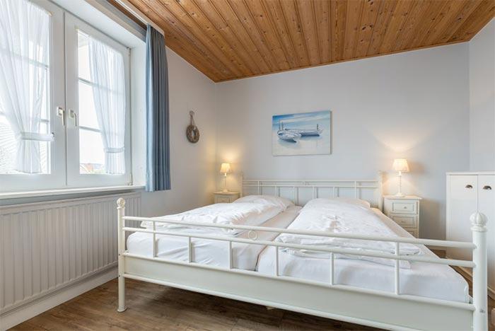 Appartement-Vermietung Bals - Landhaus Feldlerche - Horsatal 4 | Wohnung 1 | Sylt | Wenningstedt, 2-Zimmer-EG-Wohnung für 2 Personen mit 1 Schlafzimmer, 1 Badezimmer, ca. 45 m2