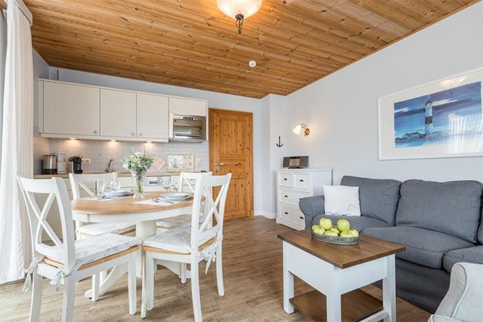 Appartement-Vermietung Bals - Landhaus Feldlerche - Horsatal 4 | Wohnung 1 | Sylt | Wenningstedt, 2-Zimmer-EG-Wohnung für 2 Personen mit 1 Schlafzimmer, 1 Badezimmer, ca. 45 m2