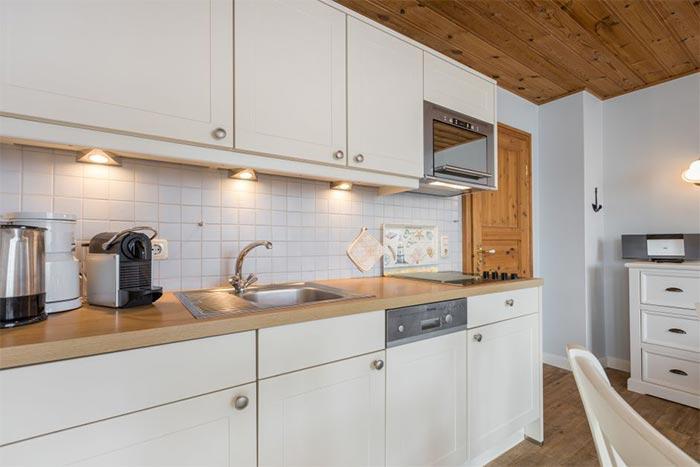 Appartement-Vermietung Bals - Landhaus Feldlerche - Horsatal 4 | Wohnung 1 | Sylt | Wenningstedt, 2-Zimmer-EG-Wohnung für 2 Personen mit 1 Schlafzimmer, 1 Badezimmer, ca. 45 m2