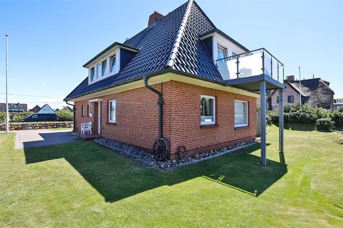 Appartement-Vermietung Bals - Strandhaus Feldlerche - Westerstraße 9 | Wohnung 3 | Sylt | Wenningstedt, 3-Zimmer-OG-Wohnung für 4 Personen mit 2 Schlafzimmer, 2 Badezimmer, ca. 90 m2