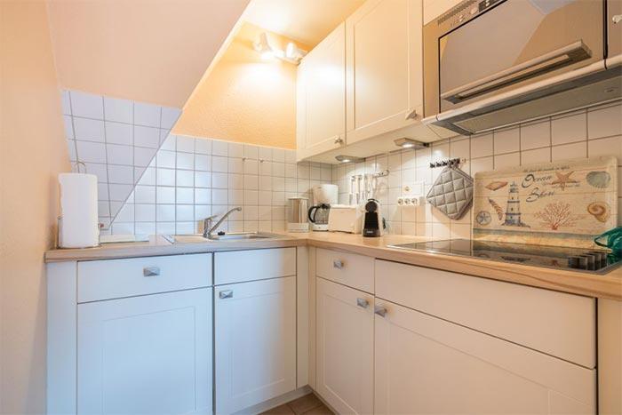 Appartement-Vermietung Bals -  - Westerstraße 11f | 3 Lerchennest | Sylt | Wenningstedt, 2-Zimmer-OG-Wohnung  | Maisonette für 2 Personen mit 1 Schlafzimmer, 1 Badezimmer, ca. 50 m2