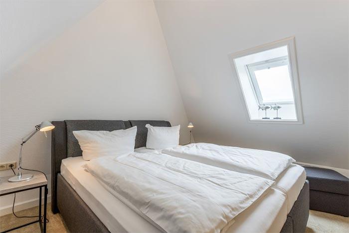 Appartement-Vermietung Bals - Heidepark - Seestraße 5f | Sylt | Wenningstedt, 2-Zimmer-OG-Wohnung  | Maisonette für 2 Personen mit 1 Schlafzimmer, 1 Badezimmer, ca. 50 m2