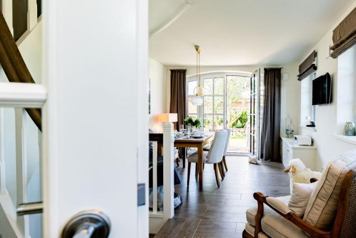 Appartement-Vermietung Bals -  - Heideweg 10a | Sylt | Westerland, Hausteil für 5 Personen mit 3 Schlafzimmer, 2 Badezimmer, Gäste WC, ca. 80 m2