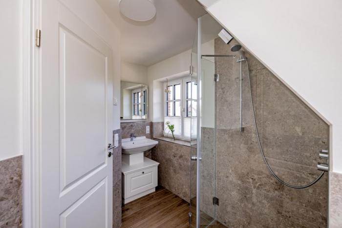 Appartement-Vermietung Bals -  - Heideweg 10a | Sylt | Westerland, Hausteil für 5 Personen mit 3 Schlafzimmer, 2 Badezimmer, Gäste WC, ca. 80 m2