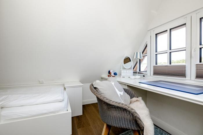 Appartement-Vermietung Bals -  - Heideweg 10a | Sylt | Westerland, Hausteil für 5 Personen mit 3 Schlafzimmer, 2 Badezimmer, Gäste WC, ca. 80 m2