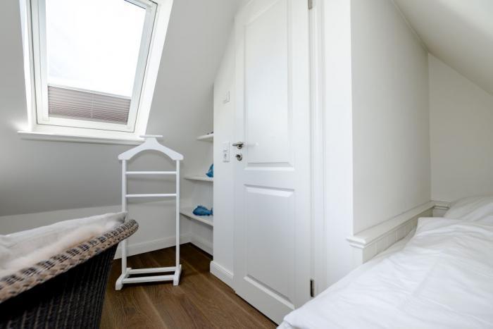 Appartement-Vermietung Bals -  - Heideweg 10a | Sylt | Westerland, Hausteil für 5 Personen mit 3 Schlafzimmer, 2 Badezimmer, Gäste WC, ca. 80 m2