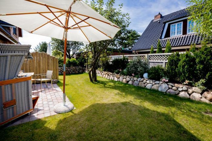 Appartement-Vermietung Bals -  - Heideweg 10a | Sylt | Westerland, Hausteil für 5 Personen mit 3 Schlafzimmer, 2 Badezimmer, Gäste WC, ca. 80 m2