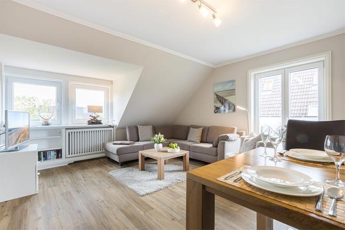 Appartement-Vermietung Bals - Hansen Hüs - Heideweg 20 | Wohnung 2 | Sylt | Westerland, 3-Zimmer-OG-Wohnung  | Maisonette für 4 Personen mit 2 Schlafzimmer, 3 Badezimmer, ca. 90 m2