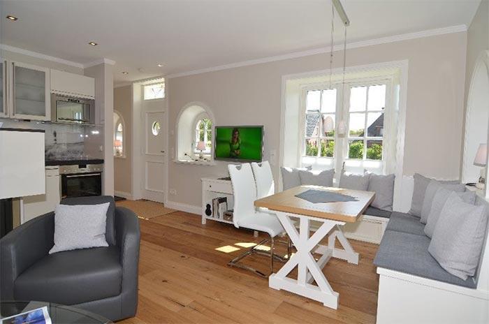 Appartement-Vermietung Bals - Haus Magnus - Heideweg 15 | Wohnung 1 | Sylt | Westerland, 3-Zimmer-EG-Wohnung  | Maisonette für 4 Personen mit 2 Schlafzimmer, 2 Badezimmer, Gäste WC, ca. 79 m2