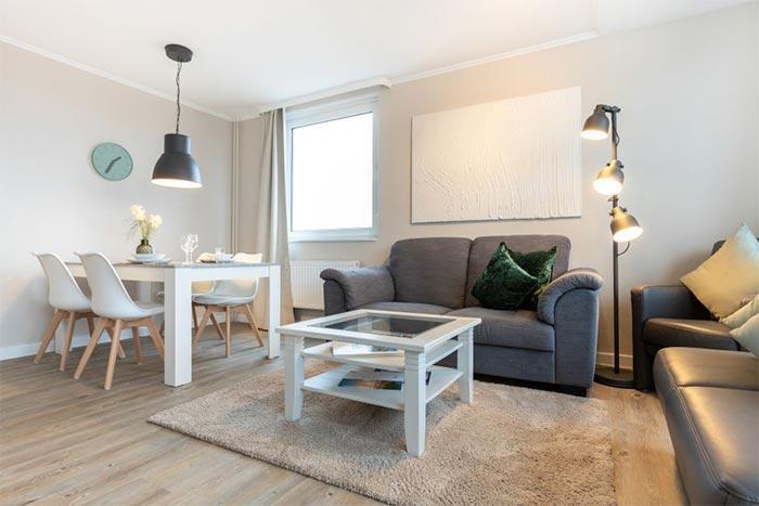 Appartement-Vermietung Bals - Sparkassenhaus - Paulstraße 2 | Wohnung 29 | Sylt | Westerland, 2-Zimmer-OG-Wohnung für 2 Personen mit 1 Schlafzimmer, 1 Badezimmer, ca. 58 m2, Fahrstuhl im Haus