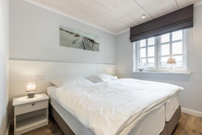 Appartement-Vermietung Bals -  - Kampstraße 12 | 1 Anna | Sylt | Westerland, 3-Zimmer-EG-Wohnung  | Maisonette für 6 Personen mit 3 Schlafzimmer, 2 Badezimmer, Gäste WC, ca. 115 m2