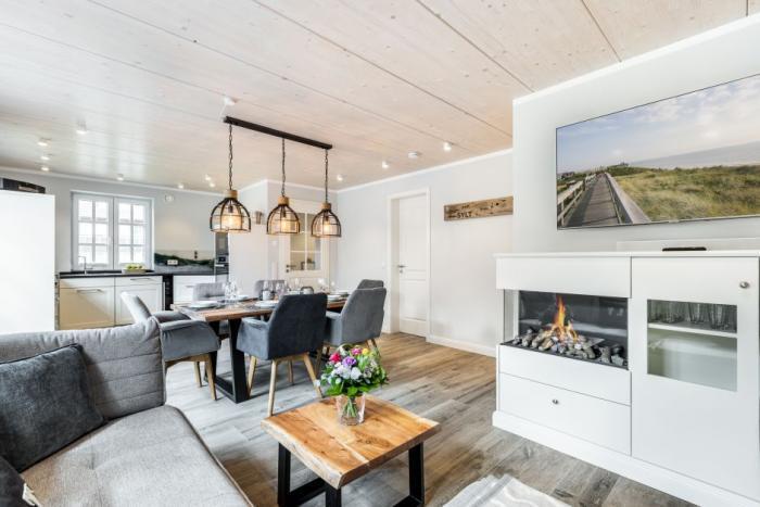 Appartement-Vermietung Bals -  - Kampstraße 12 | 1 Anna | Sylt | Westerland, 3-Zimmer-EG-Wohnung  | Maisonette für 6 Personen mit 3 Schlafzimmer, 2 Badezimmer, Gäste WC, ca. 115 m2