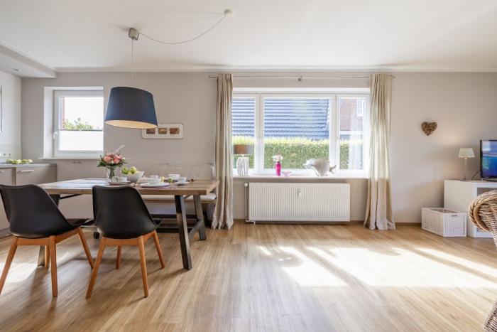 Appartement-Vermietung Bals -  - Kampstraße 26 | Wohnung 1 | Sylt | Westerland, 2-Zimmer-EG-Wohnung für 2 Personen mit 1 Schlafzimmer, 1 Badezimmer, ca. 60 m2