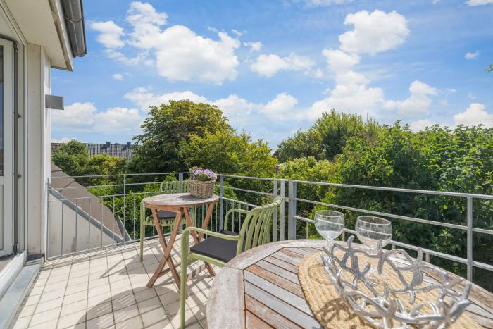 Appartement-Vermietung Bals - Haus Wenningstedt - Wenningstedter Weg 39 | Sylt | Westerland, 3-Zimmer-OG-Wohnung für 4 Personen mit 2 Schlafzimmer, 2 Badezimmer, ca. 84 m2