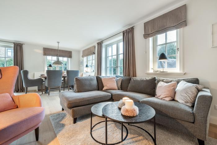 Appartement-Vermietung Bals -  - Westerlandstraße 13b | Sylt | Wenningstedt, Doppelhaushälfte für 6 Personen mit 3 Schlafzimmer, 3 Badezimmer, Gäste WC, ca. 170 m2