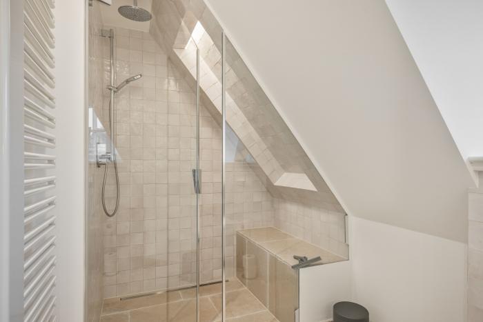 Appartement-Vermietung Bals -  - Westerlandstraße 13b | Sylt | Wenningstedt, Doppelhaushälfte für 6 Personen mit 3 Schlafzimmer, 3 Badezimmer, Gäste WC, ca. 170 m2