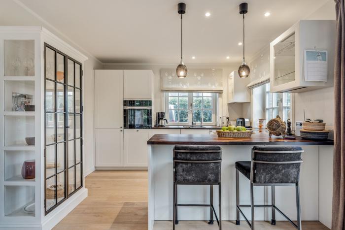 Appartement-Vermietung Bals -  - Westerlandstraße 13b | Sylt | Wenningstedt, Doppelhaushälfte für 6 Personen mit 3 Schlafzimmer, 3 Badezimmer, Gäste WC, ca. 170 m2