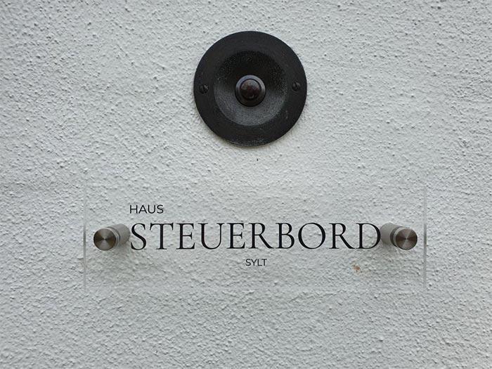 Appartement-Vermietung Bals - Haus Steuerbord - Westerlandstraße 31 a | Sylt | Wenningstedt, Reetdachhaus für 6 Personen mit 3 Schlafzimmer, 2 Badezimmer, Gäste WC, ca. 136 m2, Grundstück ca. 577 m2