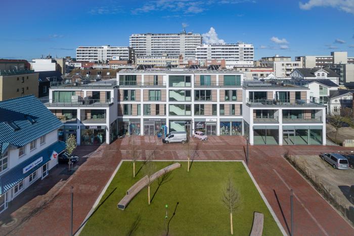Appartement-Vermietung Bals - Neue Mitte - Neue Straße 6 | Wohnung 3 | Sylt | Westerland, 2-Zimmer-OG-Wohnung für 2 Personen mit 1 Schlafzimmer, 1 Badezimmer, ca. 50 m2, Garage, Fahrstuhl im Haus