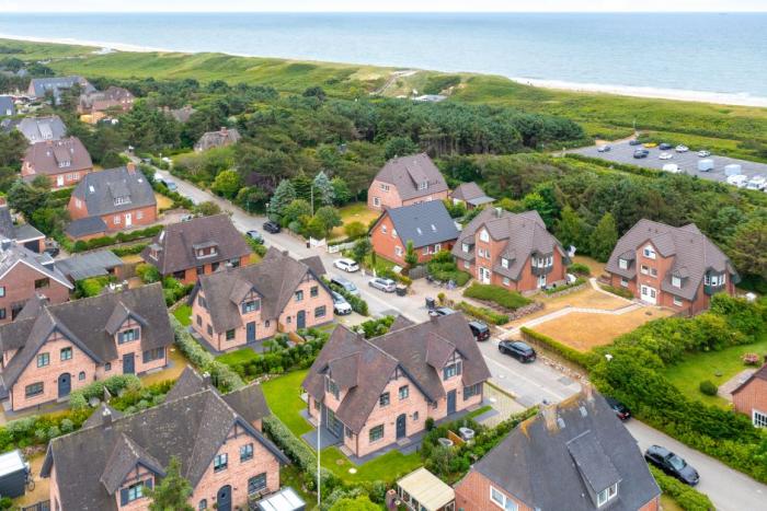 Appartement-Vermietung Bals - Hüs Blue Lobster - Uthlandstraße 18c | Sylt | Westerland, Doppelhaushälfte für 6 Personen mit 3 Schlafzimmer, 2 Badezimmer, Gäste WC, ca. 143 m2