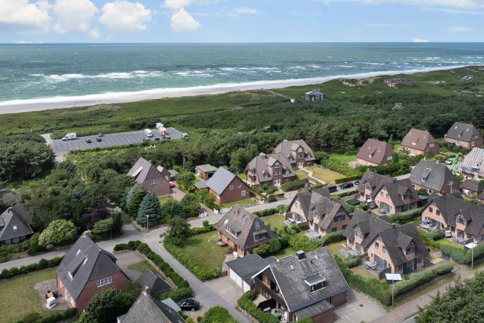Appartement-Vermietung Bals - Hüs Blue Lobster - Uthlandstraße 18c | Sylt | Westerland, Doppelhaushälfte für 6 Personen mit 3 Schlafzimmer, 2 Badezimmer, Gäste WC, ca. 143 m2